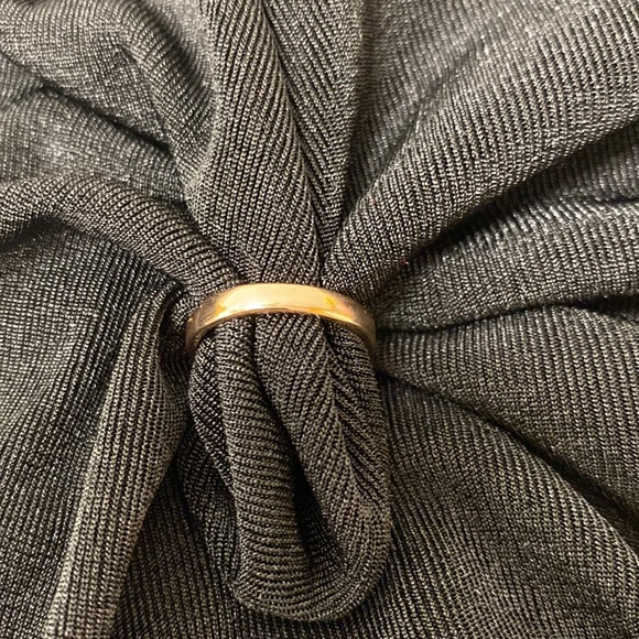 Empathy Hug Ring - Picture 3 of 4